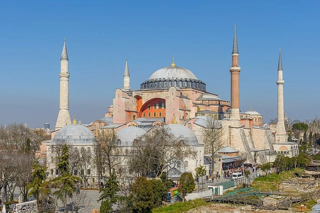 hagia-sophia-symbol-of-the-universe.webp