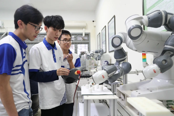 Đại học Quốc gia Hà Nội - Ảnh 1.