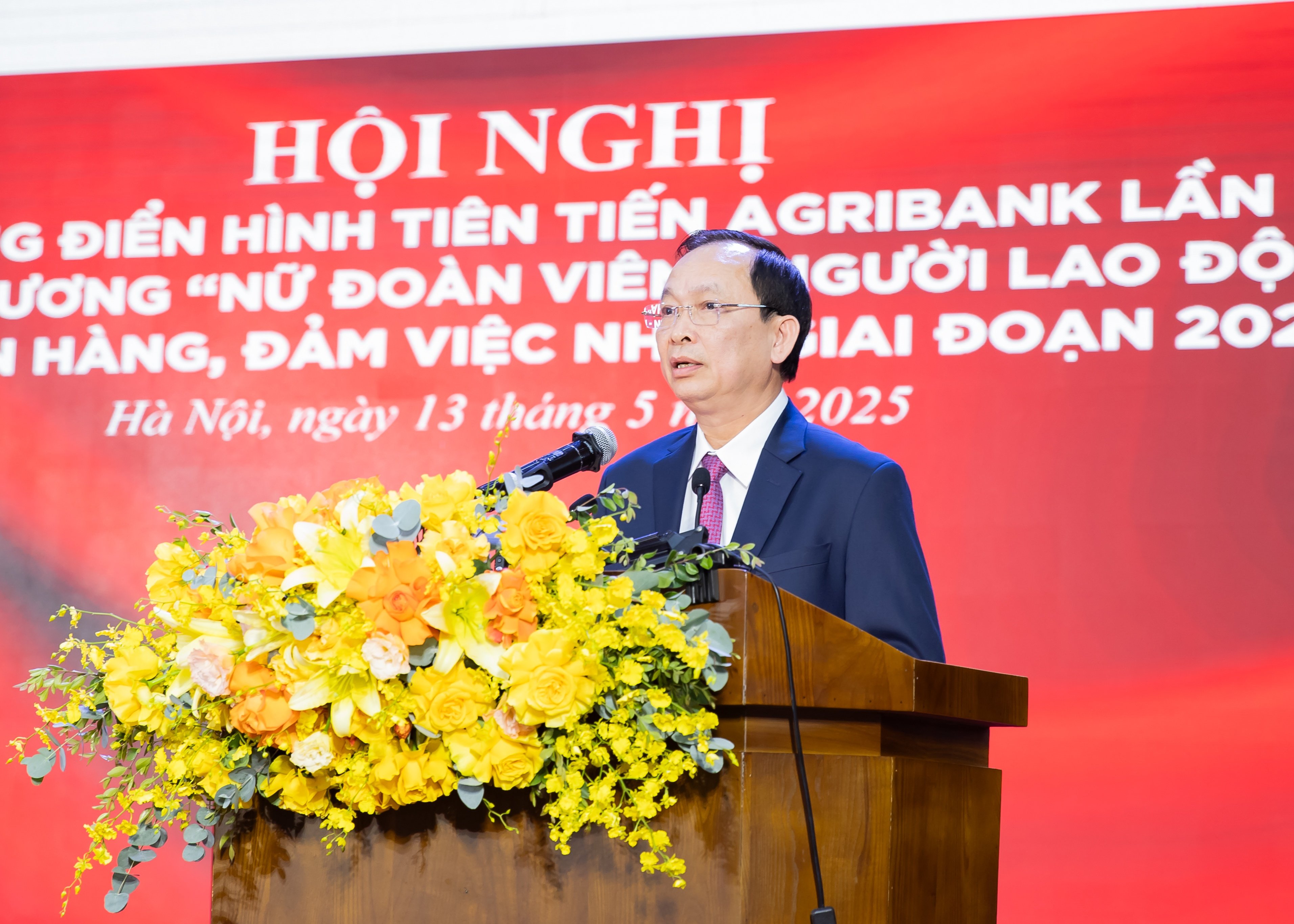 Hưởng ứng phong trào thi đua tạo động lực phấn đấu và phát triển