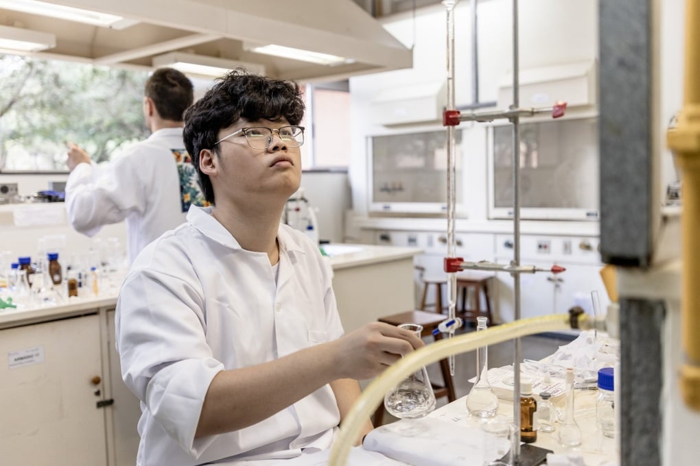Việt Nam giành 2 vàng, 2 bạc tại kỳ thi hóa học khó nhất thế giới - 1