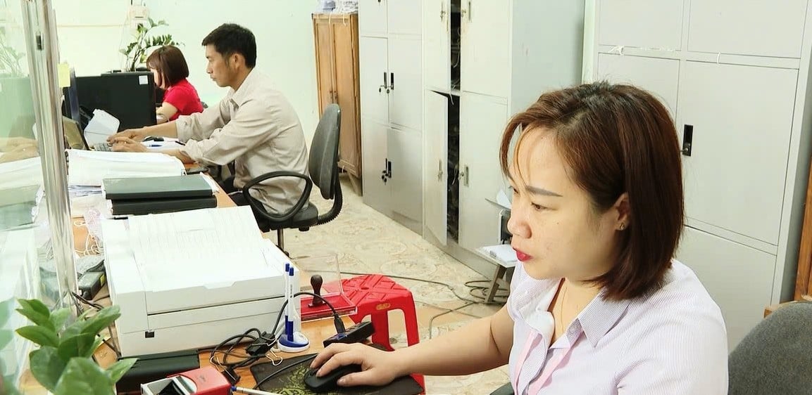 Thủ tướng Chính phủ chỉ đạo kịp thời bố trí kinh phí chi trả chế độ cho cán bộ, công chức, viên chức khi sắp xếp tổ chức bộ máy.