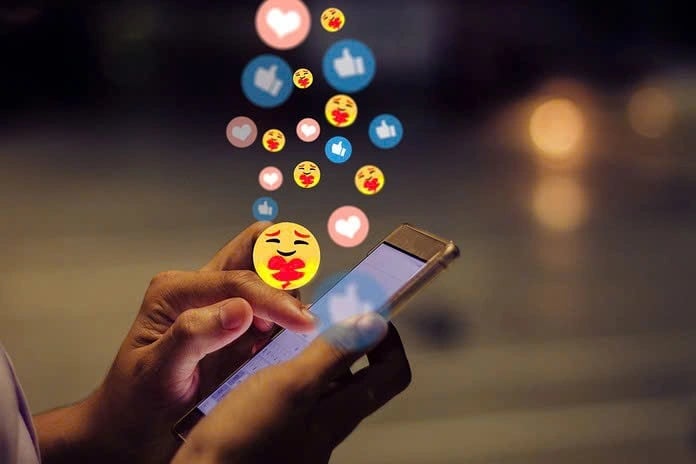 Tin mình ở phe chính nghĩa, Gen Z kiệt sức vì khẩu chiến theo drama - 5