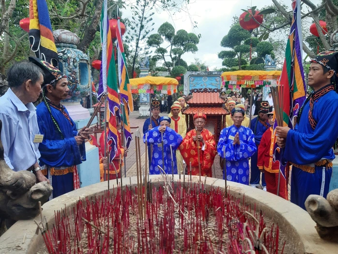 Promoting Binh Dinh intangible heritage