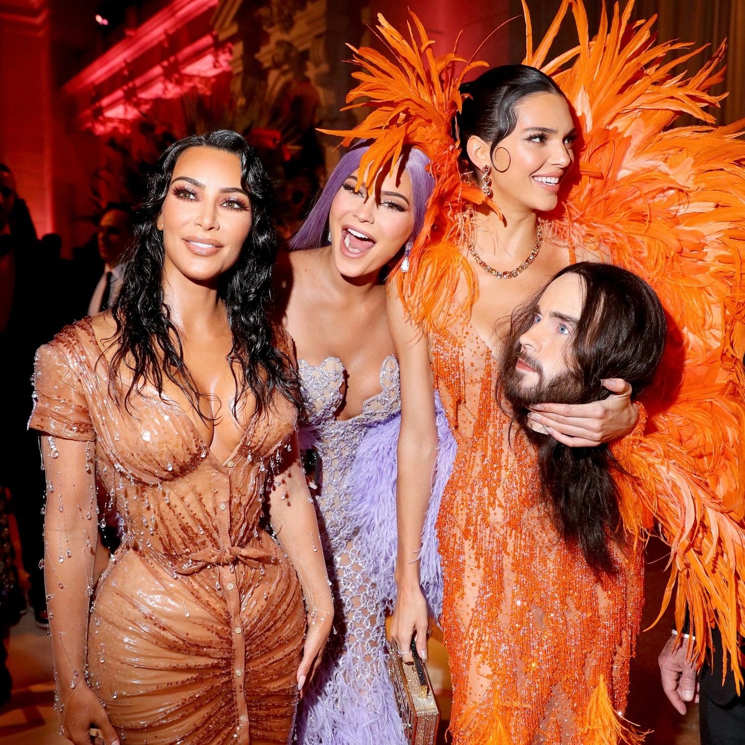 Vì sao nhiều ngôi sao nổi tiếng chi vài tỷ đồng vẫn không được dự Met Gala? - 2