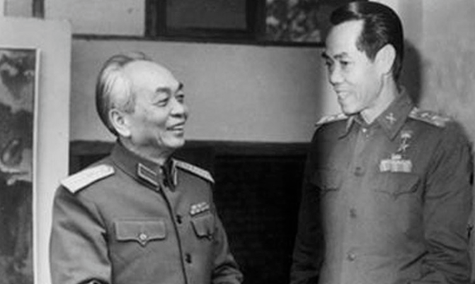 Năm 1976, Phạm Xuân Ẩn được Nhà nước Việt Nam phong tặng danh hiệu Anh hùng lực lượng vũ trang nhân dân. Lúc này nhiều người mới biết ông là tình báo viên thời chiến.