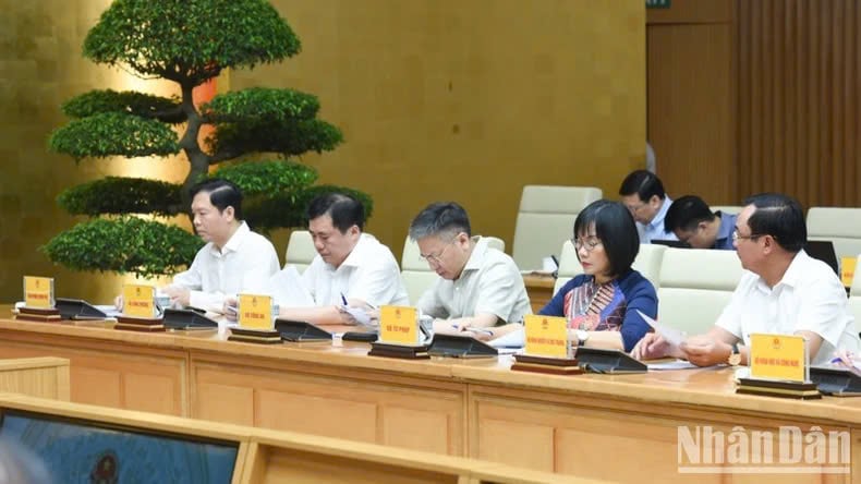 Chấn chỉnh siết chặt công tác chống buôn lậu gian lận thương mại và hàng giả hàng nhái