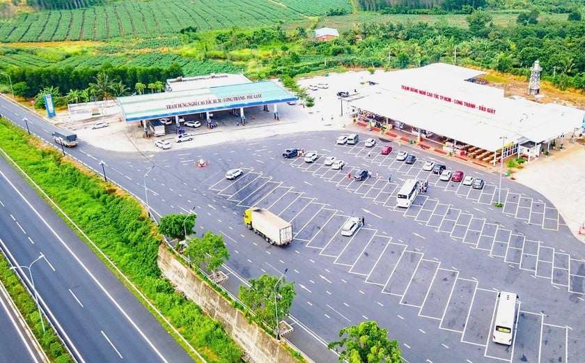 Một trạm dừng nghỉ trên cao tốc ở khu vực phía Nam đã đi vào hoạt động.