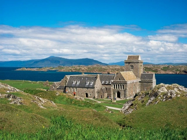iona-abbey-and-nunnery.webp