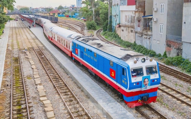 ស្រាវជ្រាវលើការកសាងផ្លូវរថភ្លើងជាតិចំនួន៦បន្ថែមទៀត រូបថត ១
