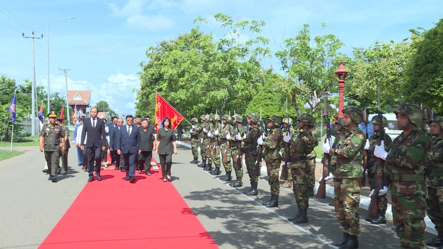 lanh-dao-tinh-preah-vihear-don-doan-ban-chuyen-trach-tinh-gia-lai.jpg
