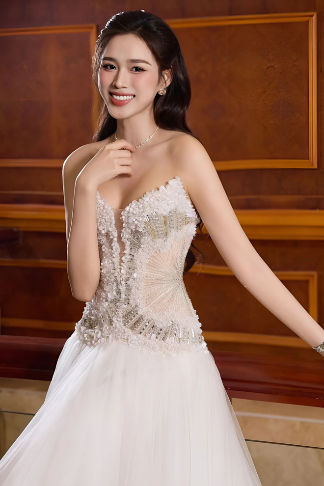 Hoa hậu Việt thành danh quốc tế: Thùy Tiên gặp sóng gió, HHen Niê viên mãn - 9