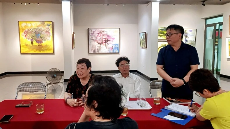 "Sắc quê 4" tôn vinh vẻ đẹp quê hương, đất nước qua 72 tác phẩm hội họa ảnh 4