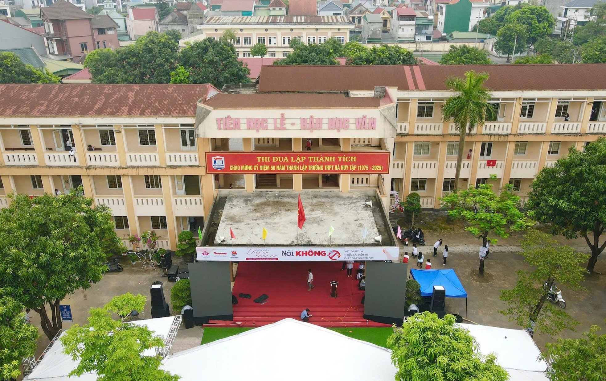 Hơn 1.000 giáo viên, học sinh chờ đón chương trình 'Nói không với thuốc lá điện tử' ảnh 18