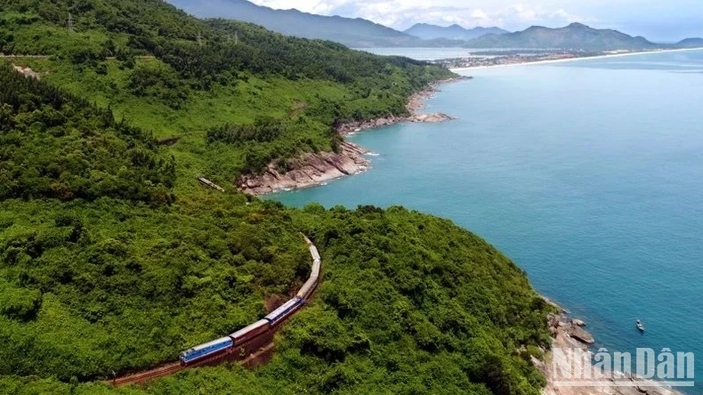 Du lịch bằng tàu hỏa: Trải nghiệm "chậm mà chất"