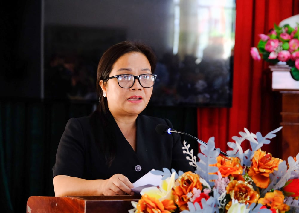 Đồng chí Đa Cắt K’ Hương - Phó Bí thư Thường trực Huyện ủy Đam Rông phát biểu tại chương trình
