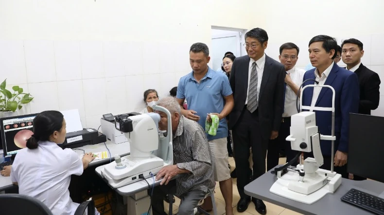 Nhật Bản hỗ trợ nâng cao năng lực khám chữa bệnh nhãn khoa tại tỉnh Hà Nam ảnh 1