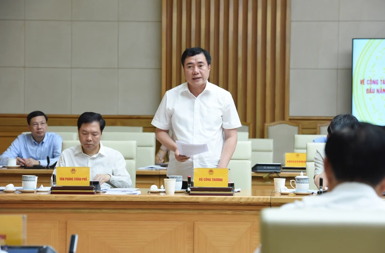 [Ảnh] Thủ tướng Phạm Minh Chính chủ trì hội nghị về công tác chống buôn lậu, gian lận thương mại, hàng giả ảnh 5