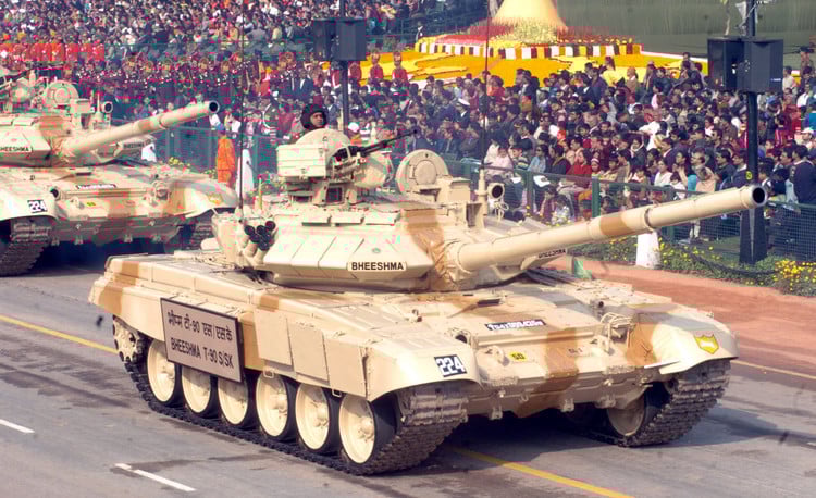the-t-90-tanks-bheeshma-passes-through-the-rajpath-during-the-60th-republic-day-parade-2009-in-new-delhi-on-january-26-2009.jpg
