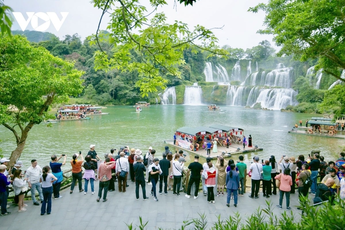 Cao Bằng: Sức sống mới cho Khu du lịch thác Bản Giốc - Ảnh 5.