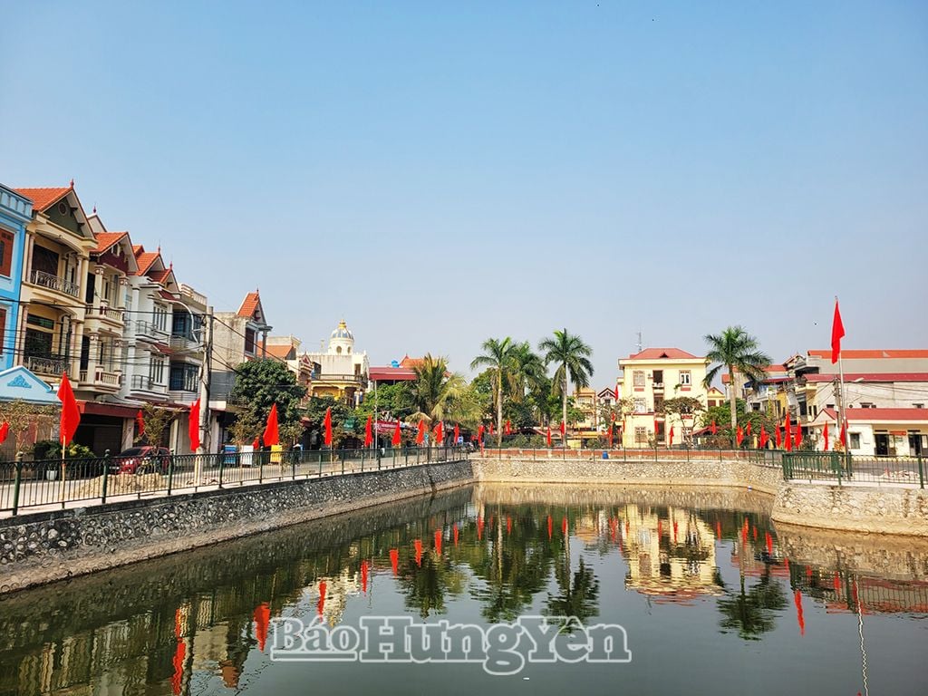 Hồ nước khu vực trung tâm của xã Quảng Châu (thành phố Hưng Yên) đã được cải tạo, giúp cảnh quan sạch đẹp