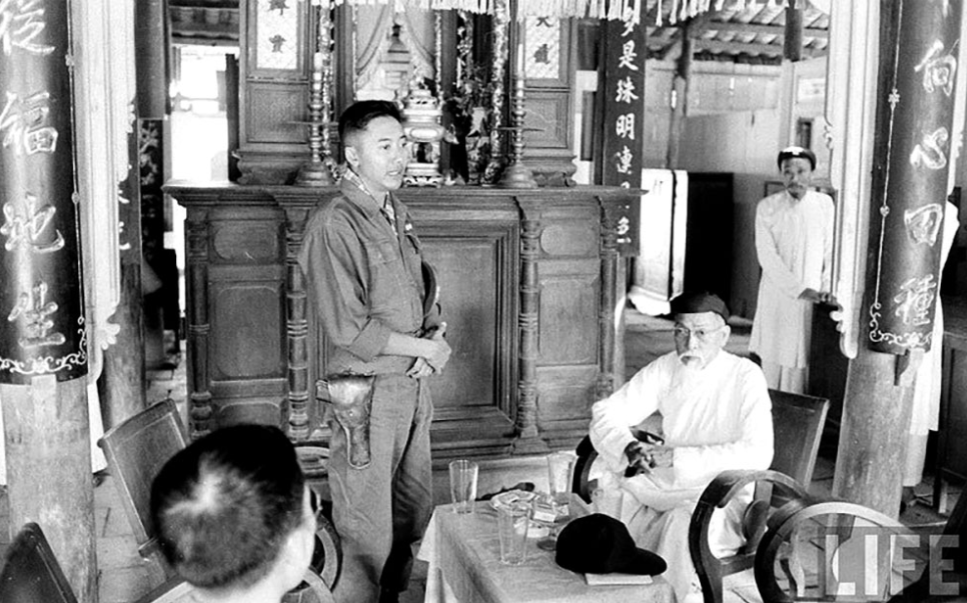 Những năm làm tỉnh trưởng Kiến Hòa, ông cung cấp nhiều tài liệu liên quan cuộc hành quân của địch trong tỉnh, quân khu, hạn chế thiệt hại. Tại đây, Phạm Ngọc Thảo cũng thả hơn 2.000 tù chính trị với lý do thực hiện chính sách thân dân của Tổng thống, tạo điều kiện để họ tiếp tục hoạt động cách mạng.