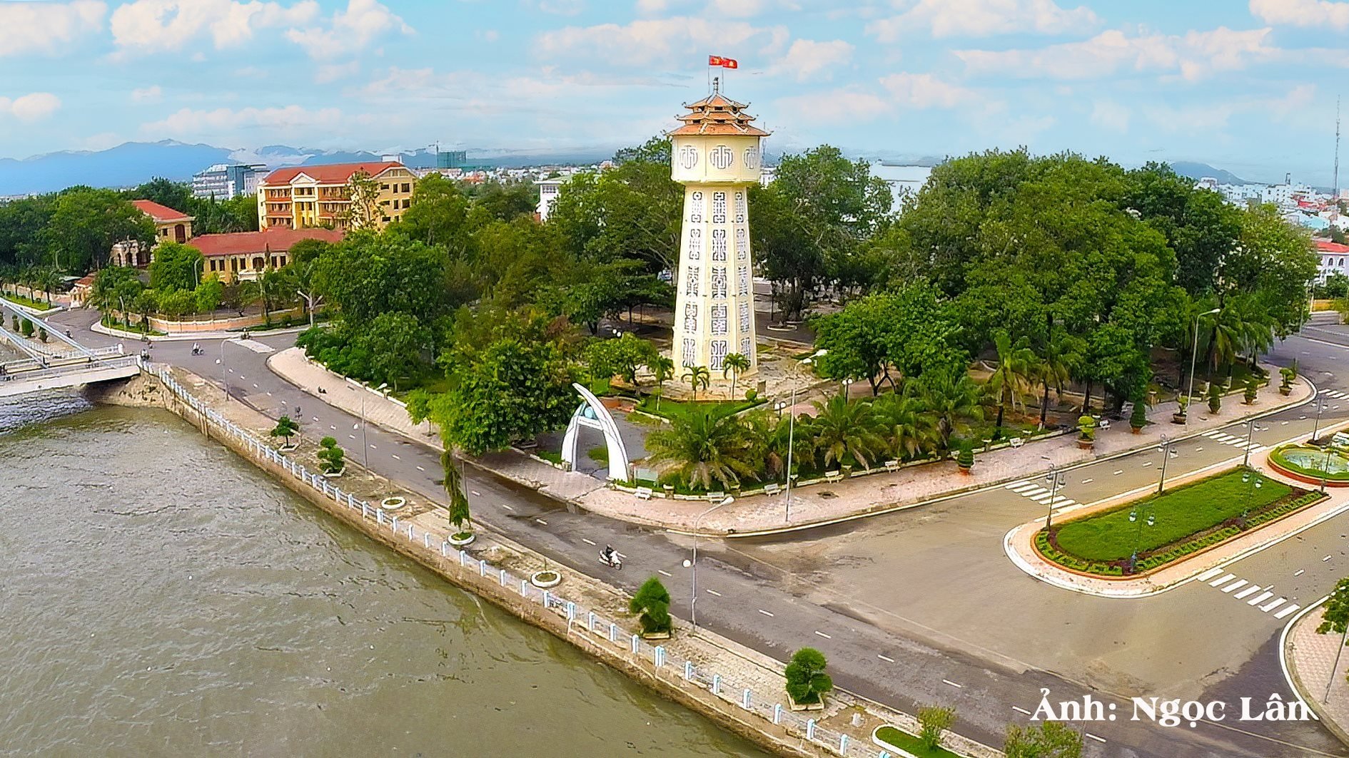 cong-vien-thap-nuoc-phan-thiet-anh-n.-lan-3-.jpg