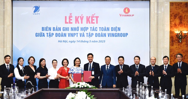 VNPT និង Vingroup 'ចាប់ដៃគ្នា' ដើម្បីលើកកម្ពស់ការផ្លាស់ប្តូរឌីជីថល និងការផ្លាស់ប្តូរបៃតង