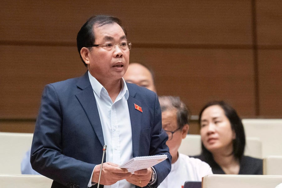 Đại biểu Nguyễn Quang Huân (đoàn Bình Dương) đề xuất không quy định HĐND bầu chủ tịch UBND