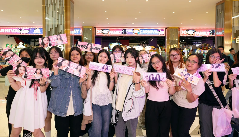"Em xinh say hi" ra mắt với dàn nữ idol đa sắc, cá tính ảnh 1