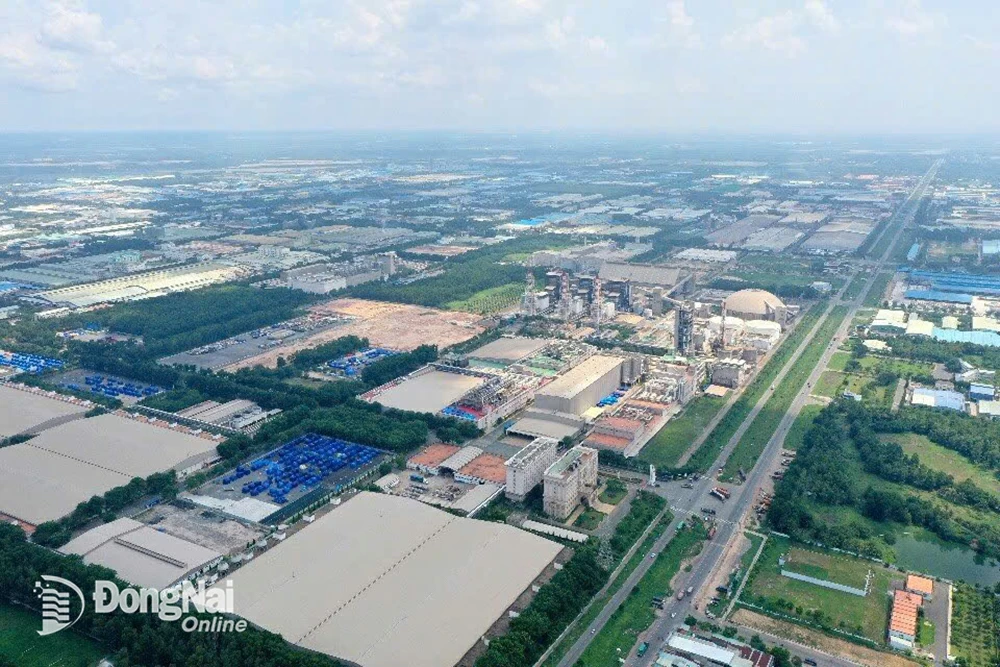 Một góc Khu công nghiệp Nhơn Trạch 2 nhìn từ trên cao. Ảnh: Xuân Mai