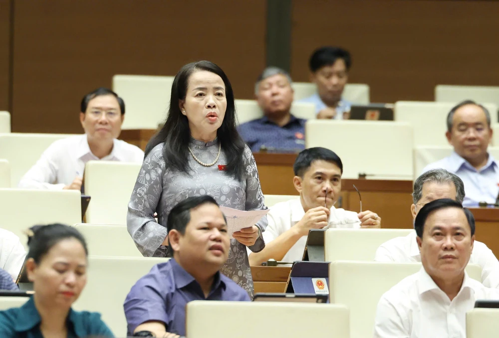 kim-thuy-1279-2984.jpg