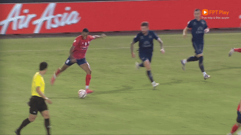 Trực tiếp CAHN vs Buriram 0-0 (H1): Quang Hải dứt điểm không thành ảnh 2
