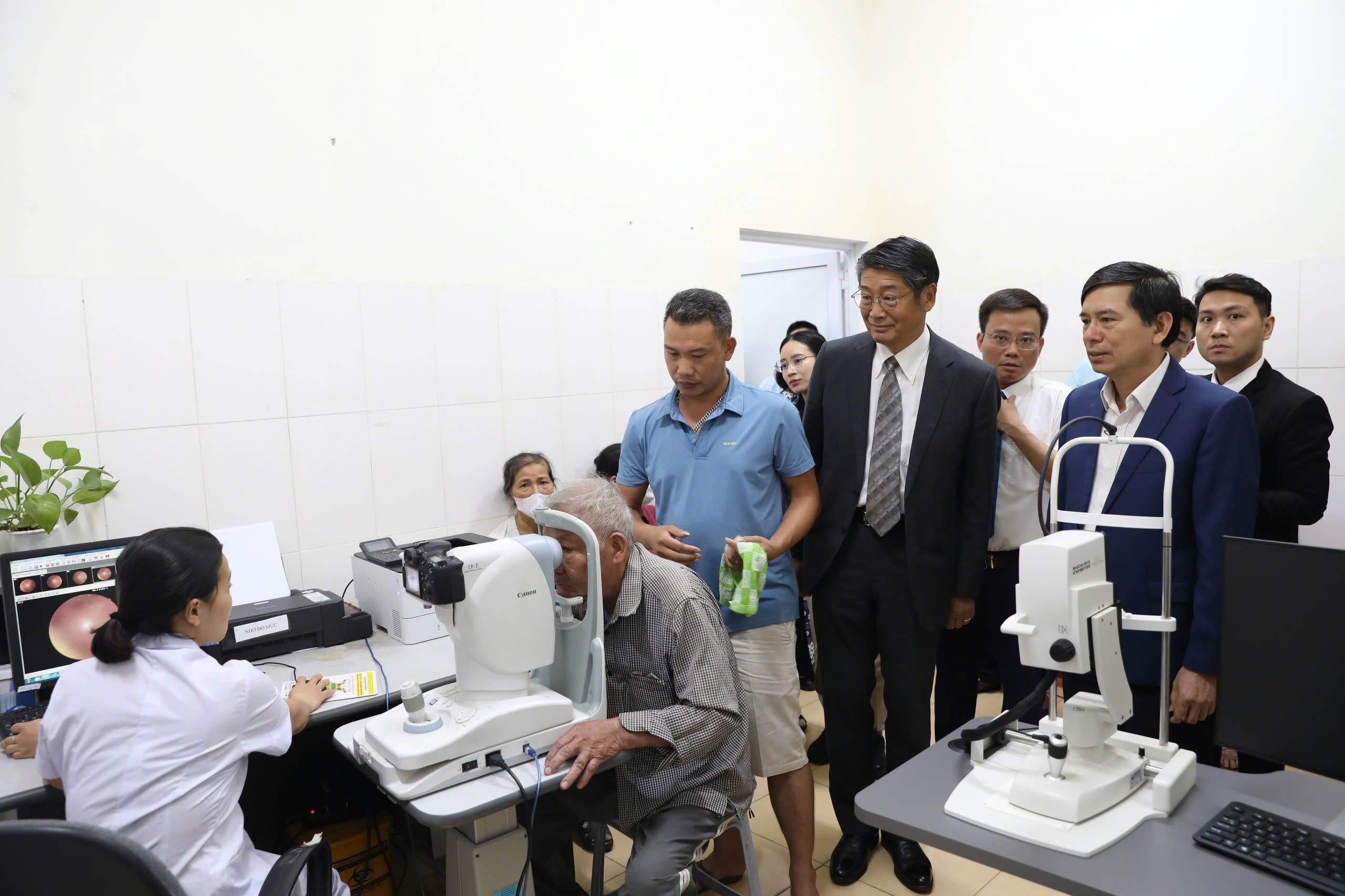Nhật Bản hỗ trợ thiết bị y tế hiện đại cho Bệnh viện Mắt tỉnh Hà Nam