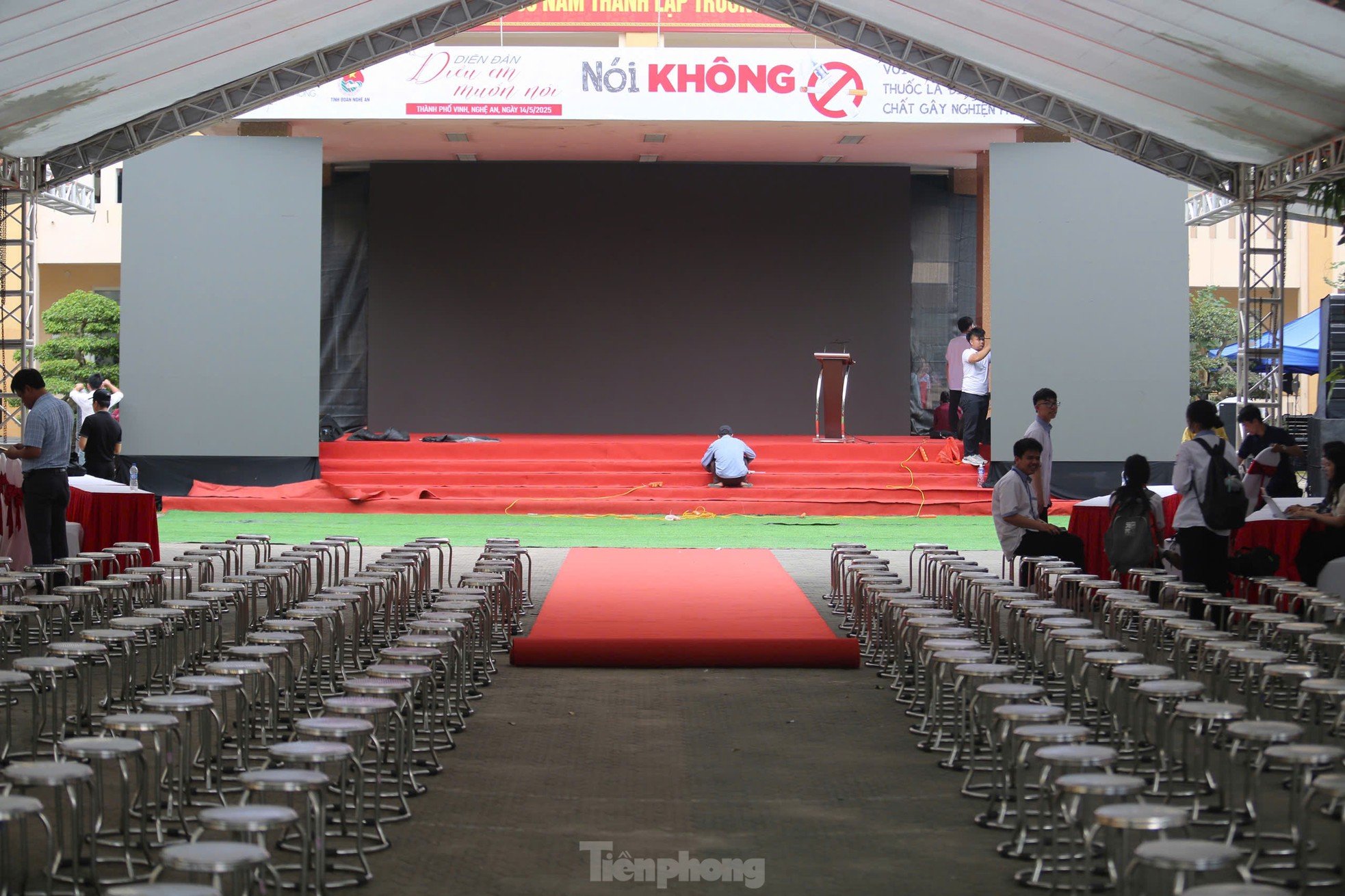 Hơn 1.000 giáo viên, học sinh chờ đón chương trình 'Nói không với thuốc lá điện tử' ảnh 2