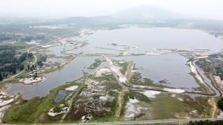 Doanh nghiệp muốn khai thác, địa phương kiên quyết dừng