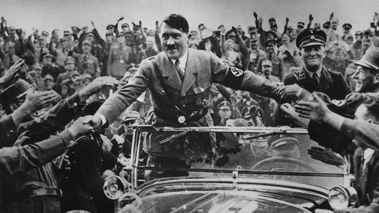 Sai người tìm báu vật linh thiêng, trùm phát xít Hitler vẫn thảm bại? - Hình 3 Sai nguoi tim bau vat linh thieng, trum phat xit Hitler van tham bai?-Hinh-3