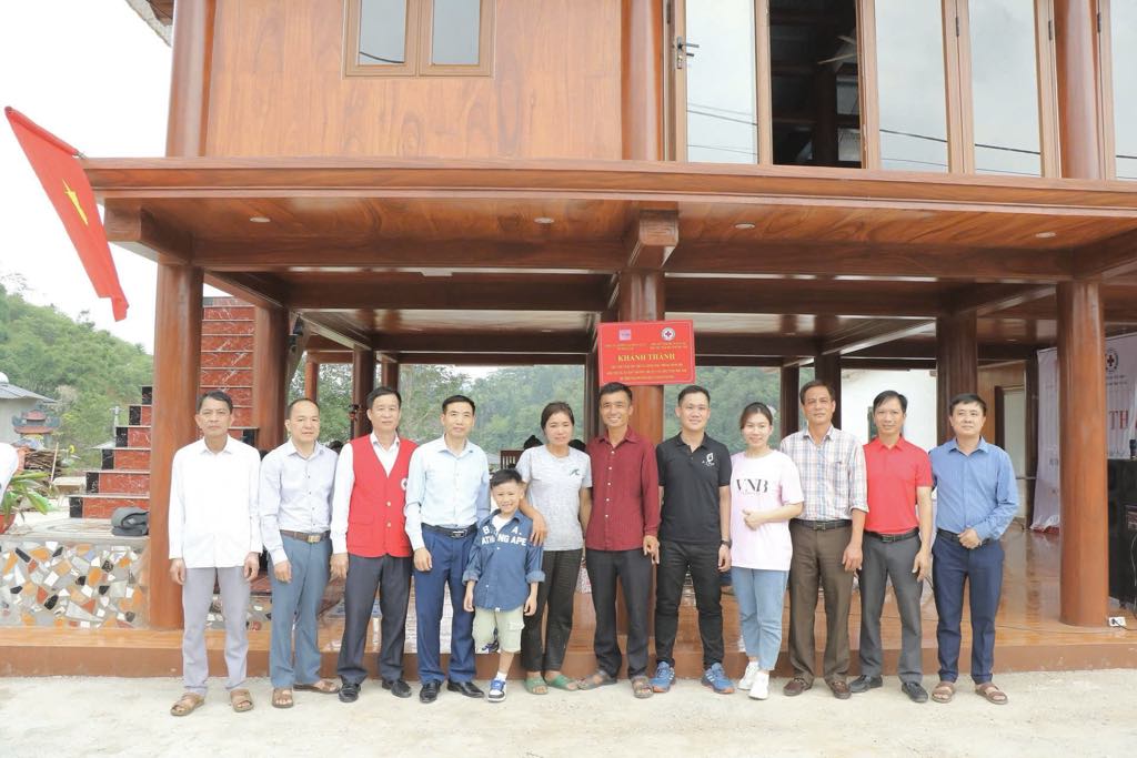 Hỗ trợ Nhà nhân đạo cho các hộ gặp khó khăn do thiên tai ở xã Kim Thượng