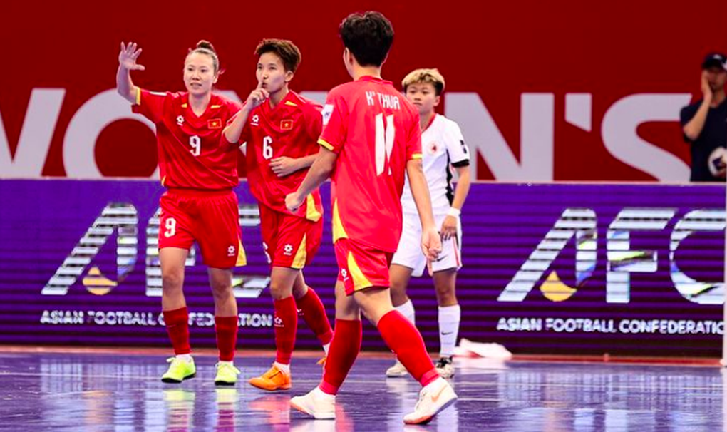 AFC thán phục đội trưởng 35 tuổi của tuyển futsal nữ Việt Nam - 2
