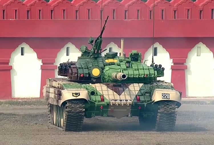t-72-ci-ajeya.jpg