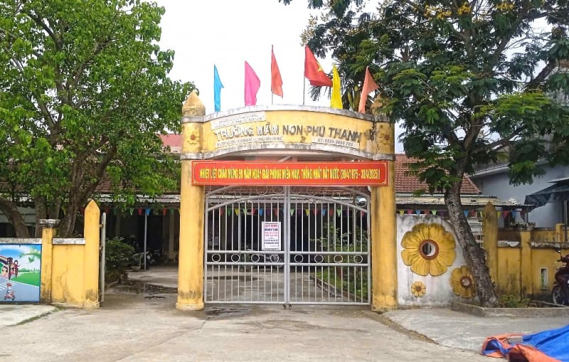 Cách chức nữ Phó Hiệu trưởng vì quan hệ nam nữ không trong sáng -0