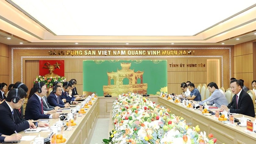 Quang cảnh buổi làm việc (ảnh Báo Hưng Yên)