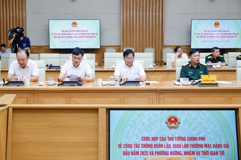 Thủ tướng: Lập tổ công tác đặc biệt, mở đợt cao điểm truy quét buôn lậu, hàng giả- Ảnh 5.