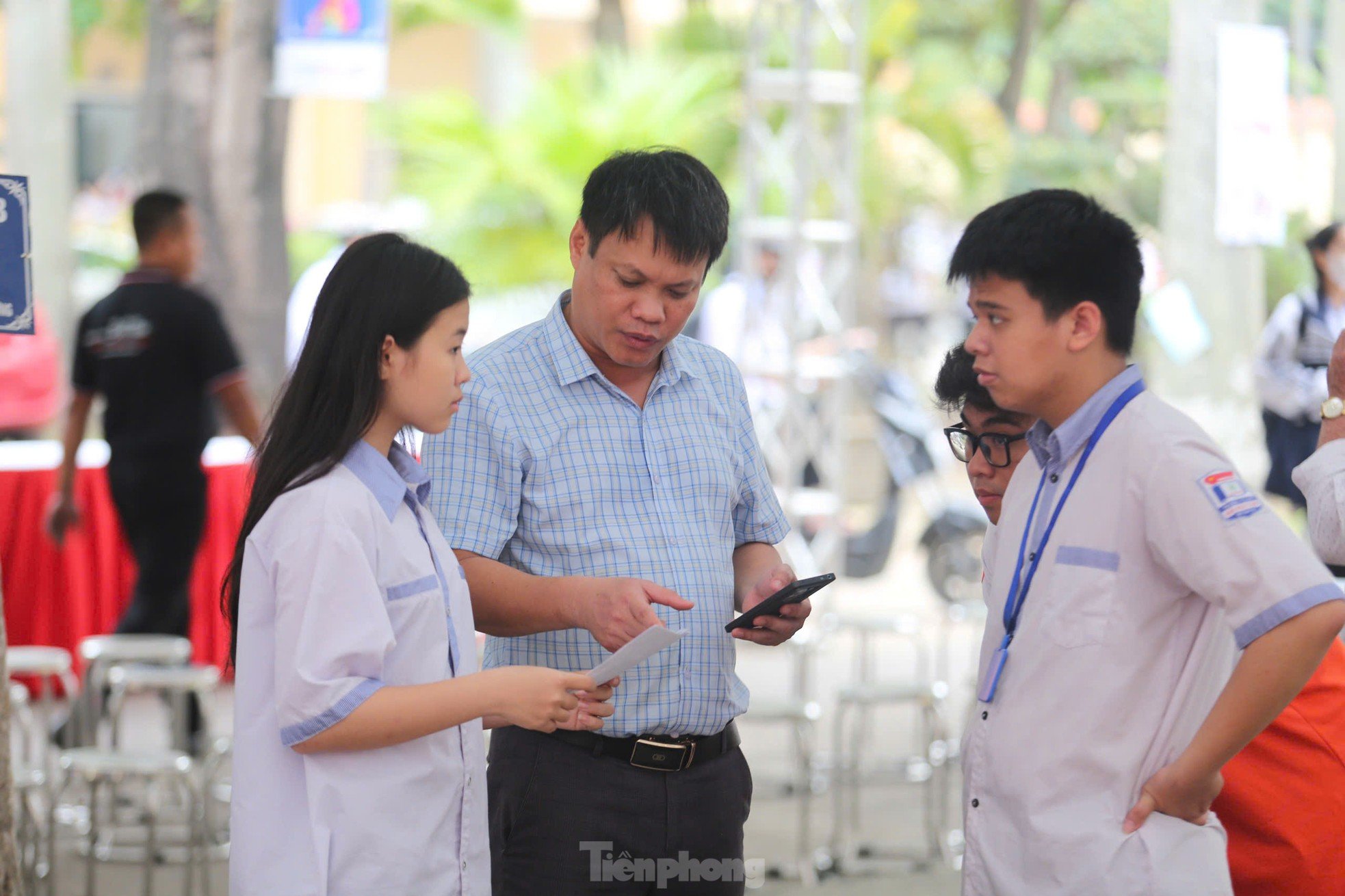 Hơn 1.000 giáo viên, học sinh chờ đón chương trình 'Nói không với thuốc lá điện tử' ảnh 3
