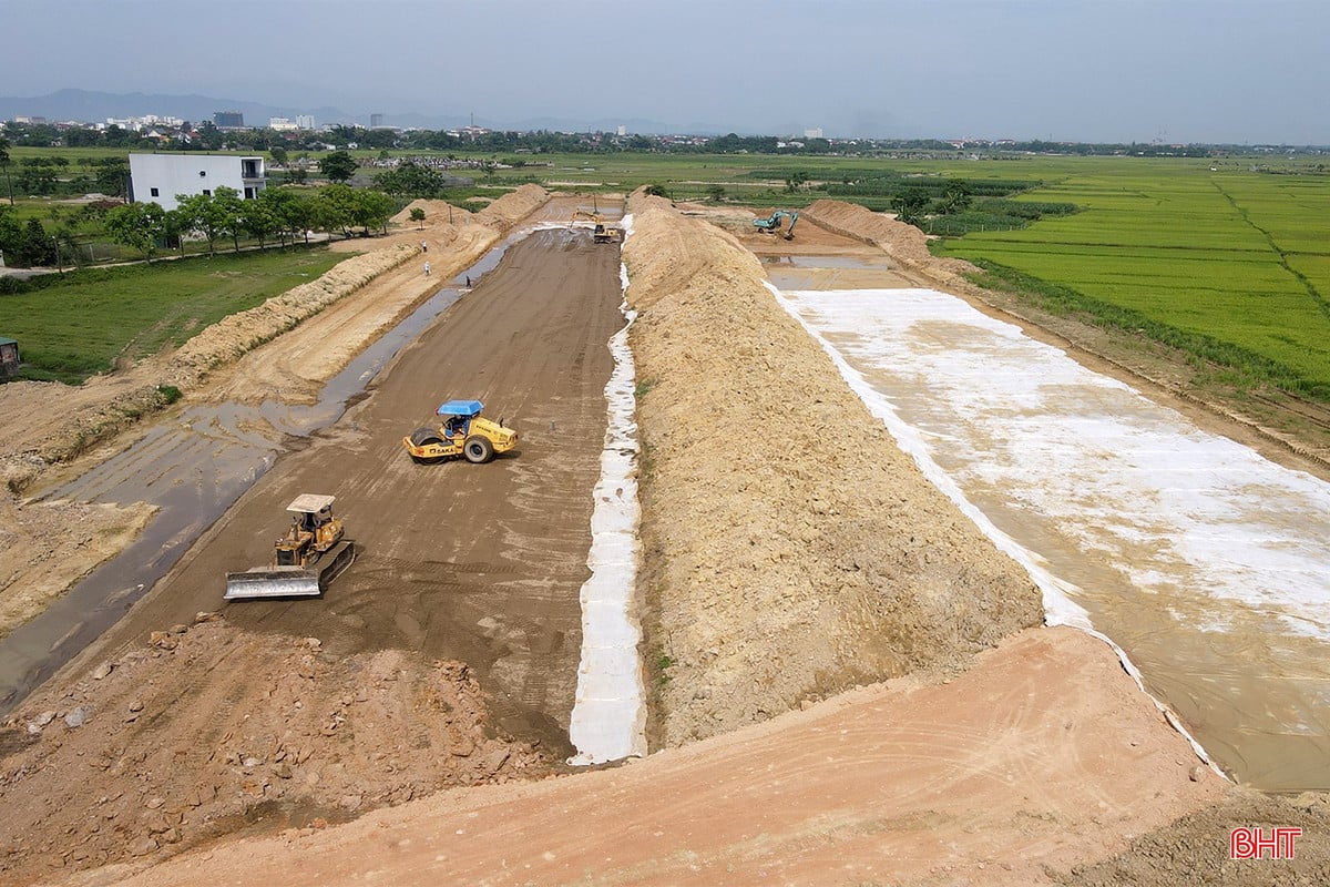 bqbht_br_du-dan-duong-xo-viet-nghe-tinh-keo-dai-8.jpg