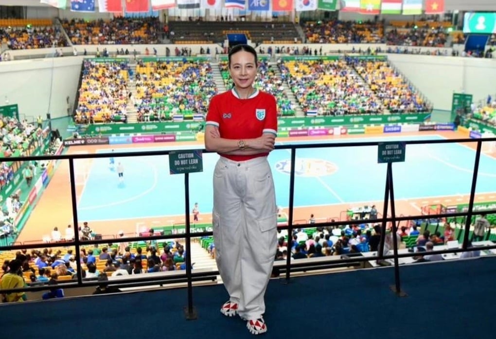 Phản ứng của Madam Pang khi đội nhà giành vé dự World Cup - 1