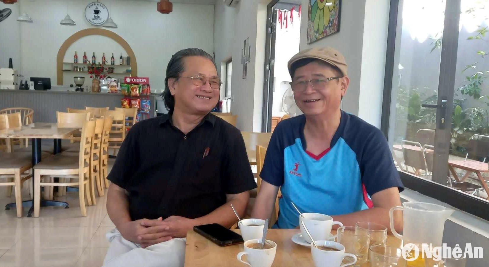 Nhạc sỹ Phan Thanh Chương bên t