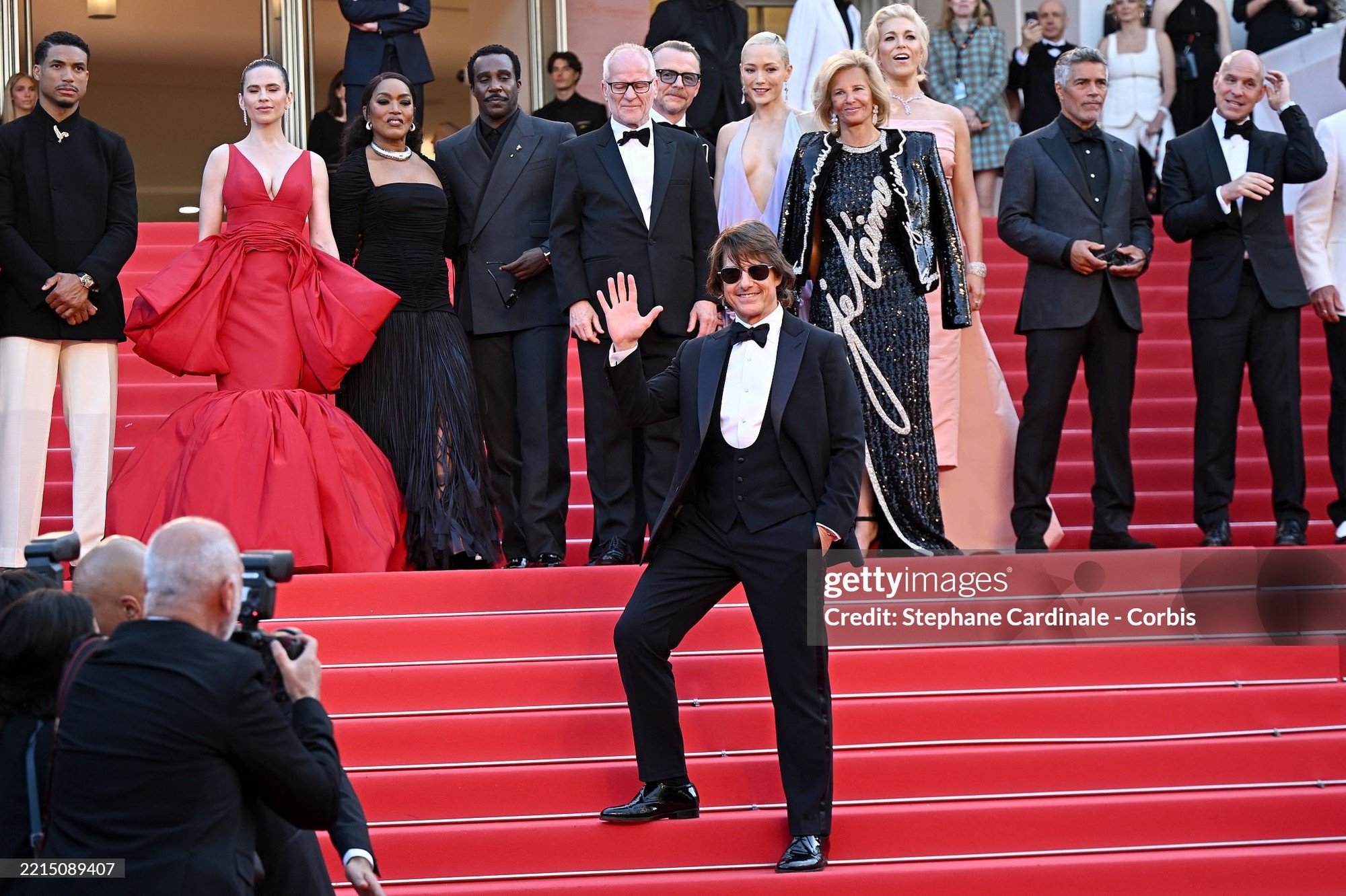 Thảm đỏ Cannes 2025: Tom Cruise phong độ và điển trai giữa dàn mỹ nhân - 4