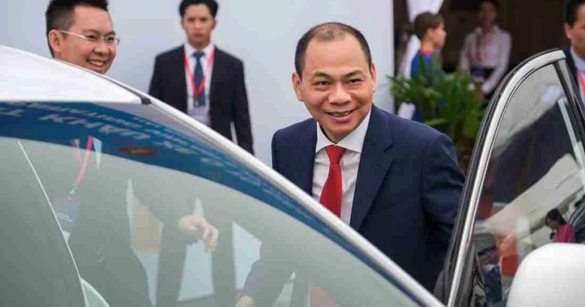 Cổ phiếu "họ" Vingroup tăng bung nóc, tài sản tỷ phú Vượng cao chưa từng có