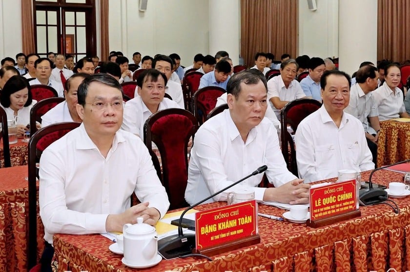 Các đại biểu dự hội nghị