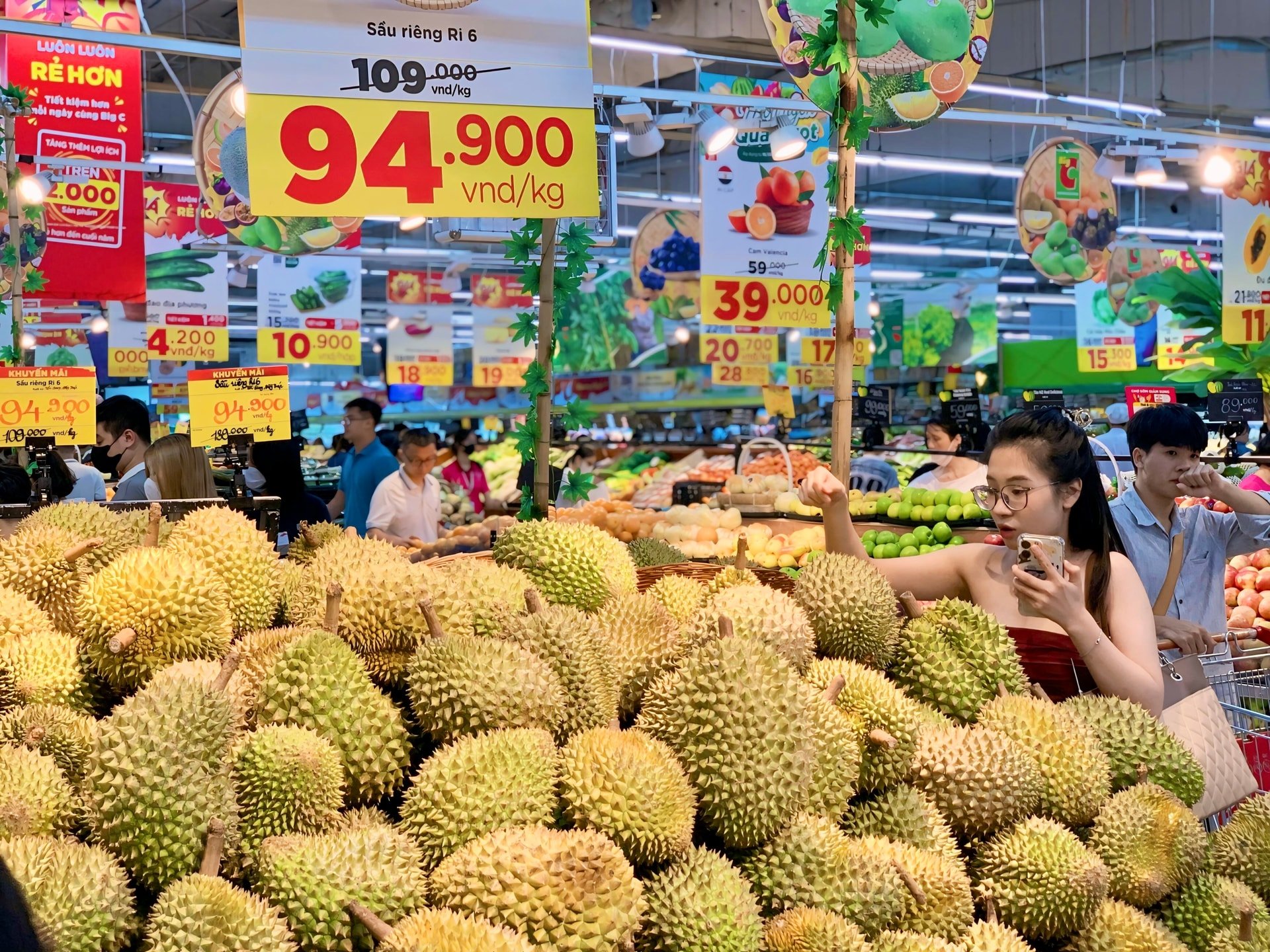 តម្លៃធូរេនថ្ងៃនេះ ១៥៥ វៀតណាមប្រឈមនឹងបទប្បញ្ញត្តិនាំចេញថ្មី។